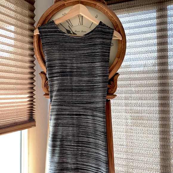 Gray/Black Asymmetrical Dress - Picture 4 of 5